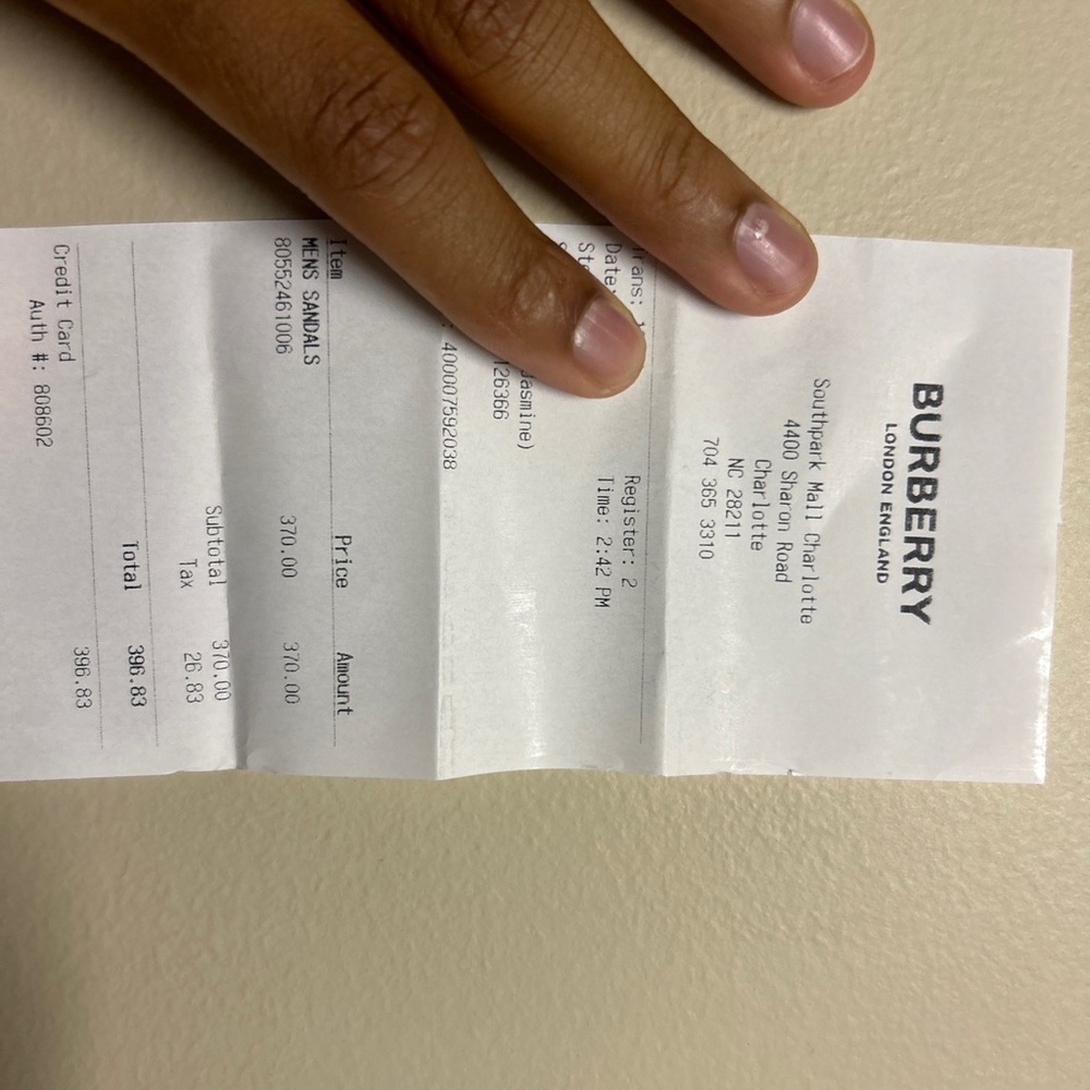 Used Burberry slides, minor scratches, proven authenticity - Picture 4 of 5